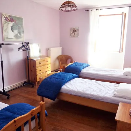 Сasa de vacaciones Maison Charmante A Mercoeur Avec Jardin Et Parking *