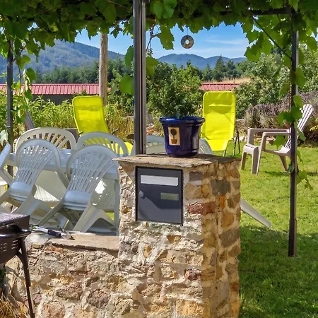 Maison Charmante A Mercoeur Avec Jardin Et Parking * Mercoeur (Haute-Loire)
